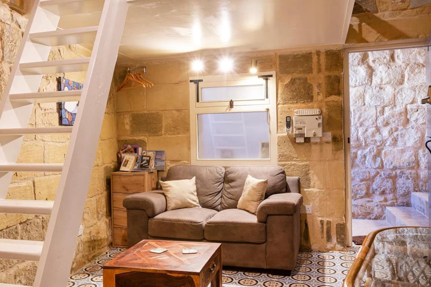 Historic Hideaways - 900 Year Old Converted Studios Вікторія Екстер'єр фото